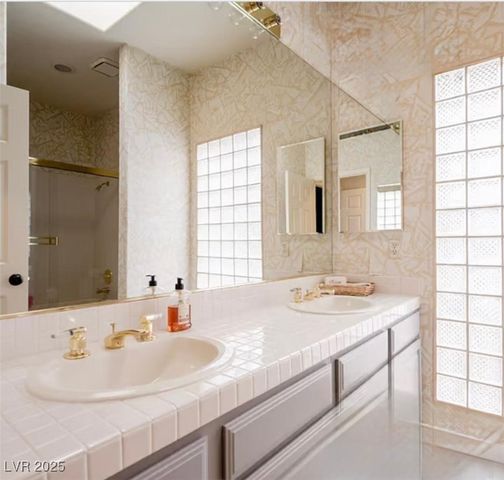 5449 Olivebrook Court, Las Vegas, NV 89120