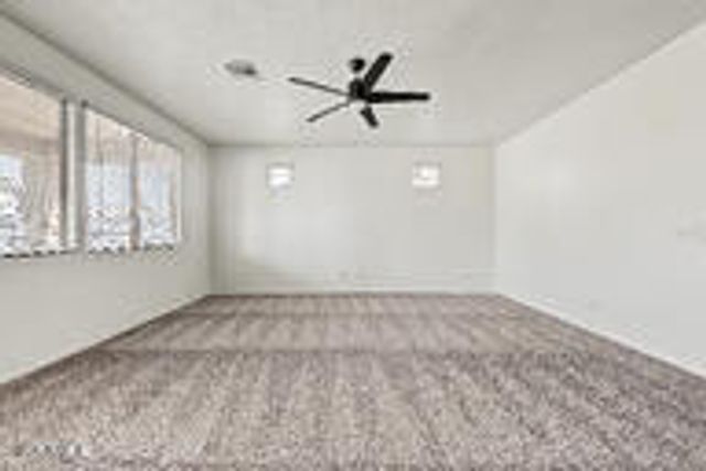 15854 W MAUNA LOA Lane, Surprise, AZ 85379