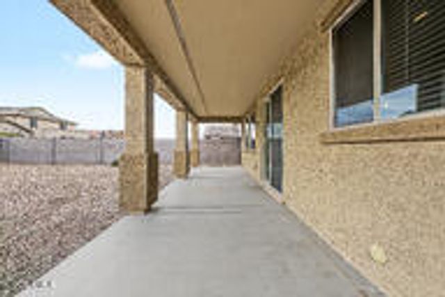 15854 W MAUNA LOA Lane, Surprise, AZ 85379