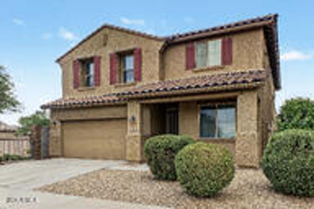15854 W MAUNA LOA Lane, Surprise, AZ 85379 — photo 2