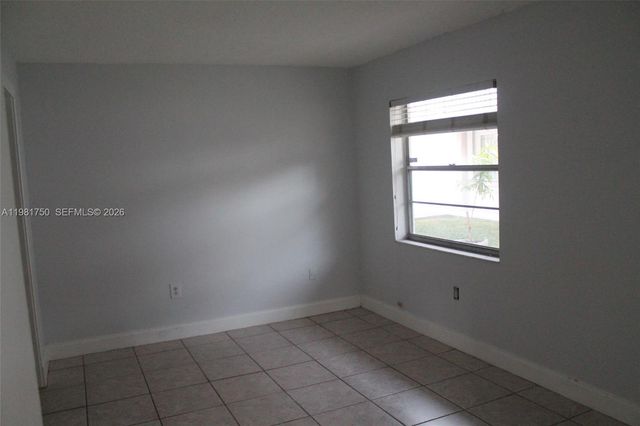 6851 SW 129th Ave 4, Miami, FL 33183