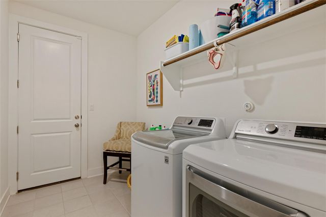 1397 Pink Granite BLVD, Dripping Springs, TX 78620