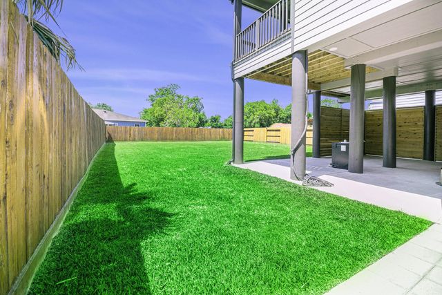 1501 Ashley Court, Seabrook, TX 77586