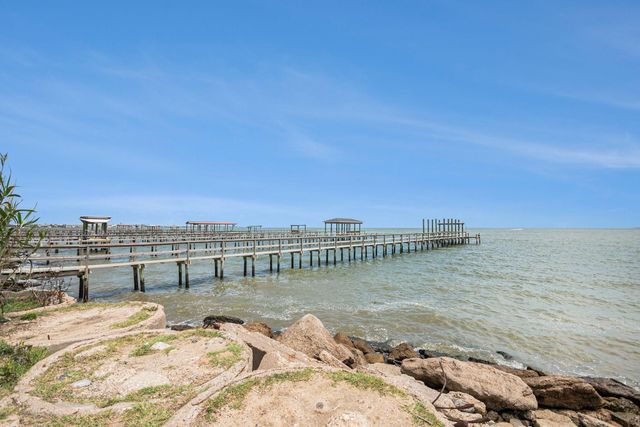 1501 Ashley Court, Seabrook, TX 77586