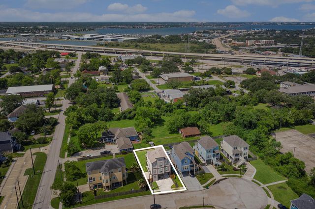 1501 Ashley Court, Seabrook, TX 77586