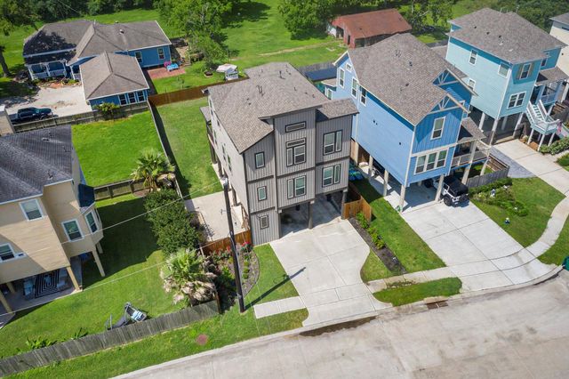 1501 Ashley Court, Seabrook, TX 77586