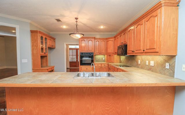 3 Holly Court, Pearl, MS 39208