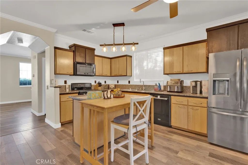 13249 Sundance, Victorville, CA 92392