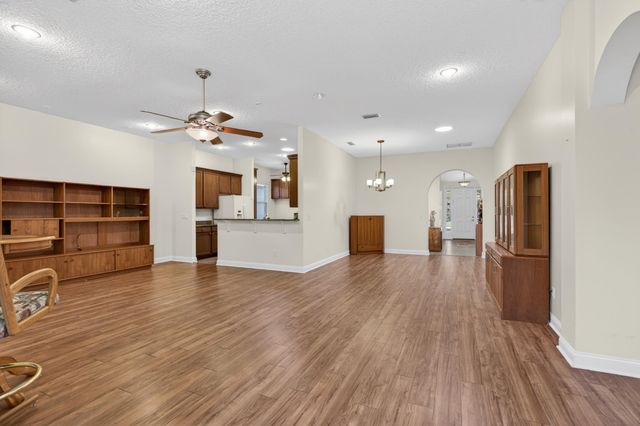 1446 Castle Pines Cir, St Augustine, FL 32092