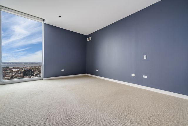737 W Washington Boulevard 3608, Chicago, IL 60661