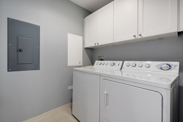 737 W Washington Boulevard 3608, Chicago, IL 60661