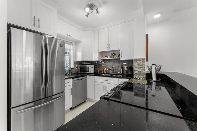 1041 Hillsboro Mile 5, Hillsboro Beach, FL 33062