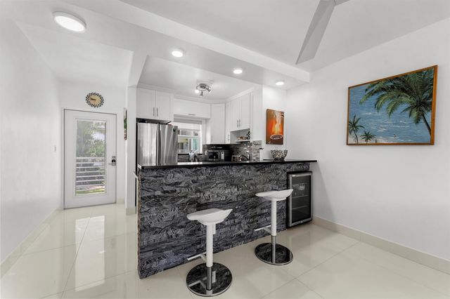 1041 Hillsboro Mile 5, Hillsboro Beach, FL 33062