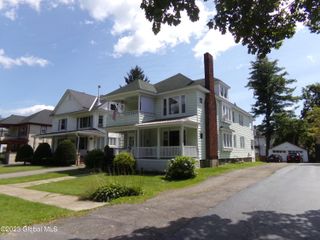 10 S Park Dr # 2, Gloversville, NY 12078