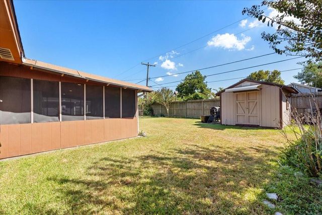 1209 E Brown Lane, Deer Park, TX 77536