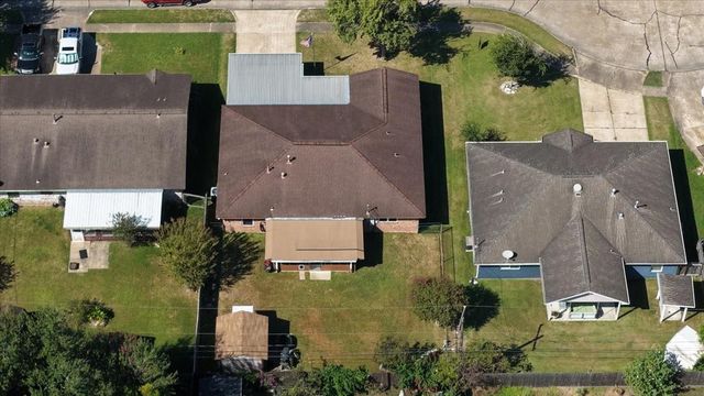 1209 E Brown Lane, Deer Park, TX 77536