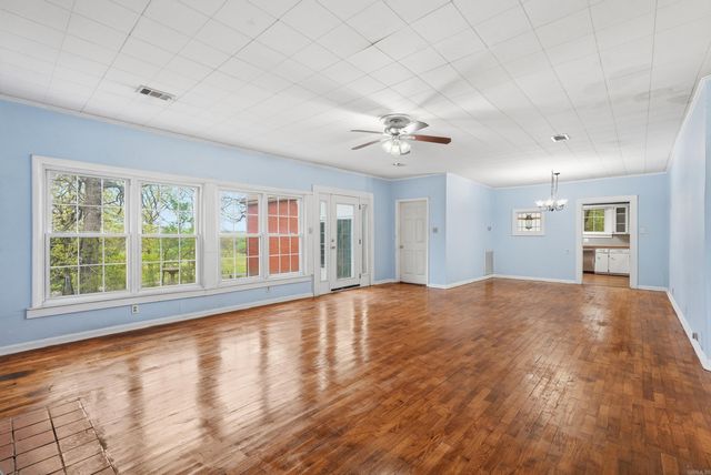 175 Acklin Gap Road, Conway, AR 72032