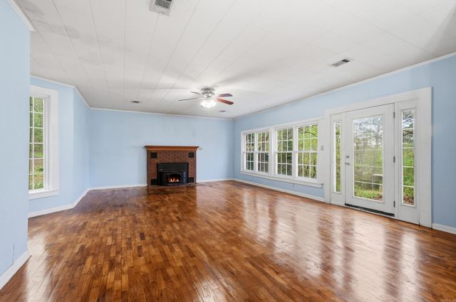 175 Acklin Gap Road, Conway, AR 72032