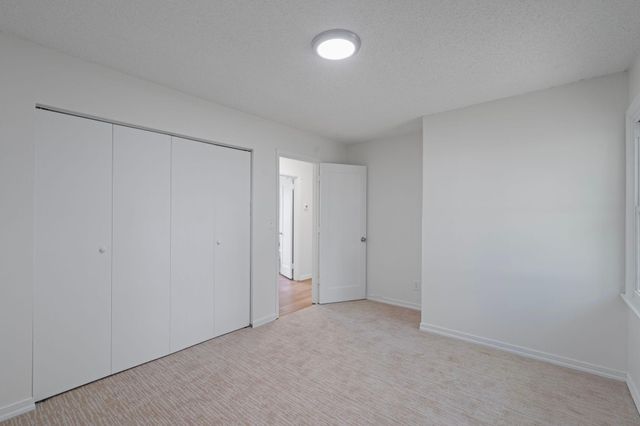 5226 Girard Avenue N, Minneapolis, MN 55430