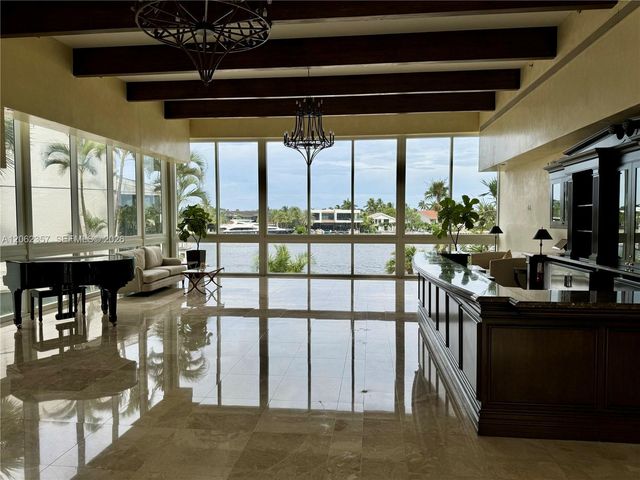 20281 E Country Club Drive 909, Aventura, FL 33180