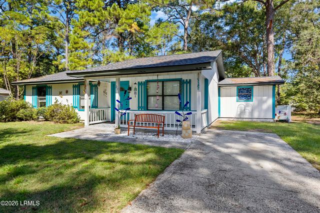 32 Parker Drive, Beaufort, SC 29906