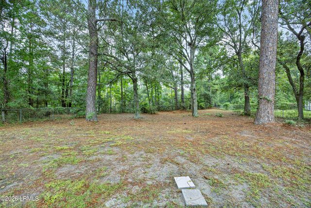 32 Parker Drive, Beaufort, SC 29906