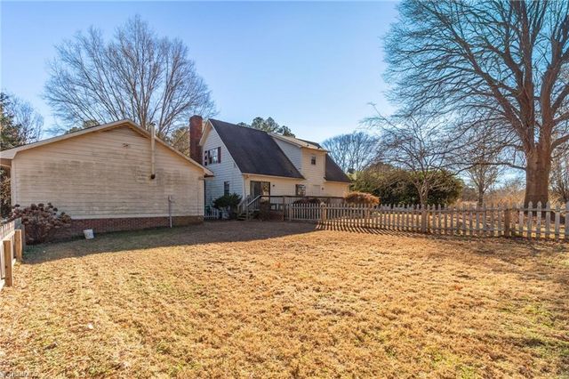 5218 Muirfield Drive, Lexington, NC 27295