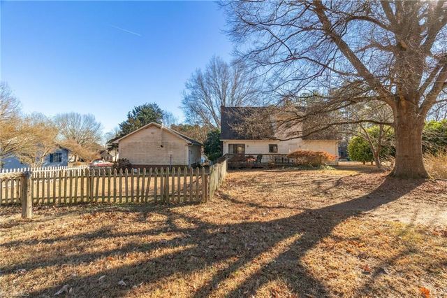 5218 Muirfield Drive, Lexington, NC 27295
