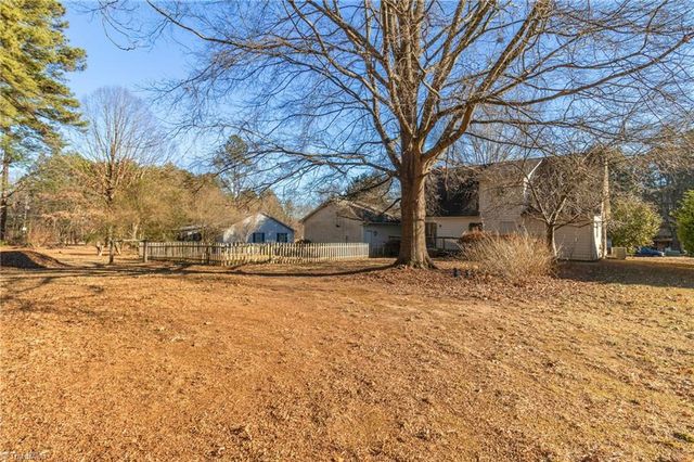 5218 Muirfield Drive, Lexington, NC 27295