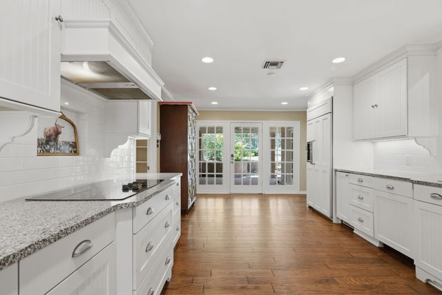 2725 Pecan Drive, Tyler, TX 75701