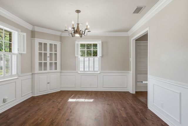 2725 Pecan Drive, Tyler, TX 75701