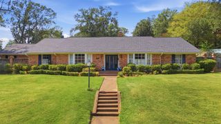 2725 Pecan Drive, Tyler, TX 75701