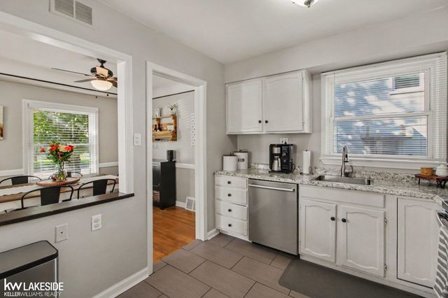 2013 E 4th Street, Royal Oak, MI 48067