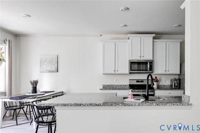 15625 Cedarville Dr, Midlothian, VA 23112