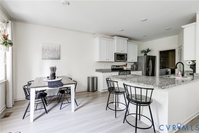 15625 Cedarville Dr, Midlothian, VA 23112