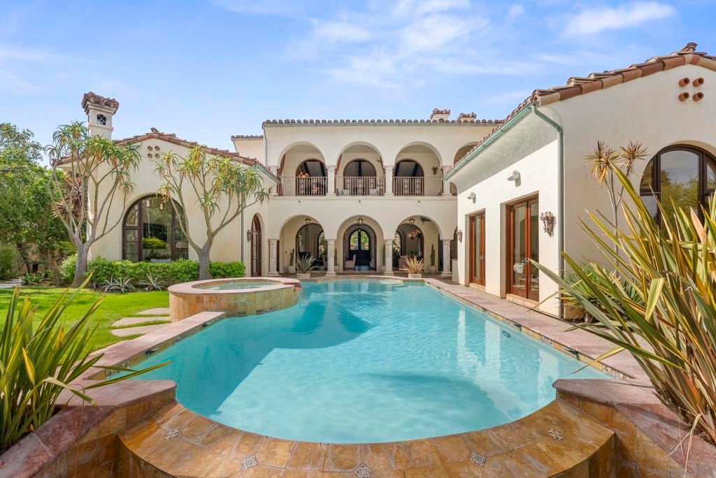 Image 1 of property listing at 7748 Road To Zanzibar, Rancho Santa Fe, CA 92127