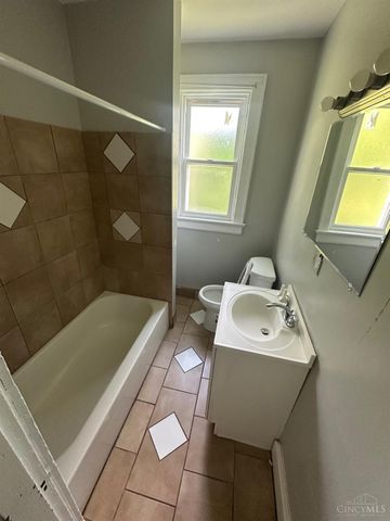 3835 Vine Street, Cincinnati, OH 45217