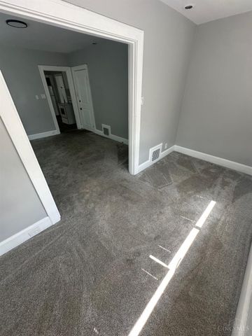 3835 Vine Street, Cincinnati, OH 45217