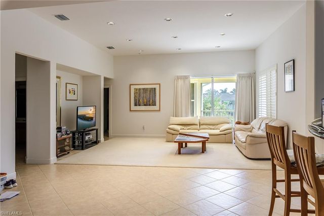28652 San Lucas LN 202, Bonita Springs, FL 34135