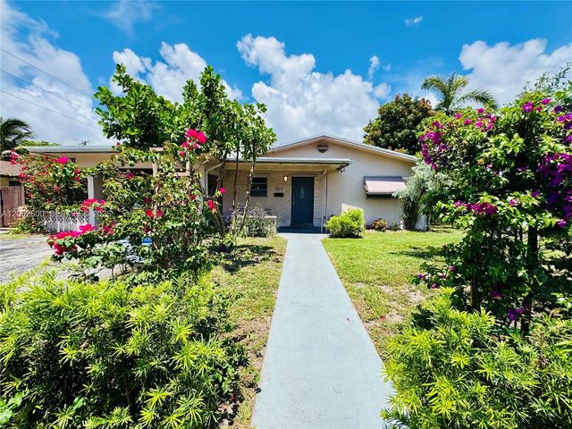 717 NE 10th Avenue 12, Hallandale Beach, FL 33009