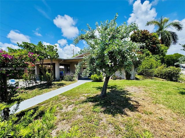 717 NE 10th Avenue 12, Hallandale Beach, FL 33009