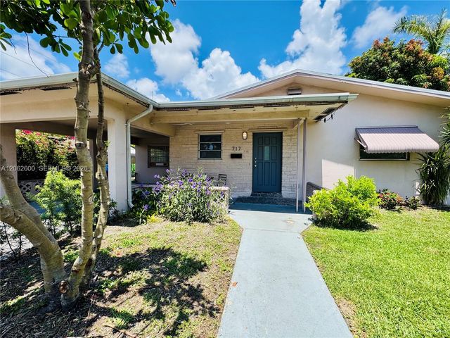 717 NE 10th Avenue 12, Hallandale Beach, FL 33009