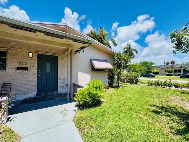 717 NE 10th Avenue 12, Hallandale Beach, FL 33009