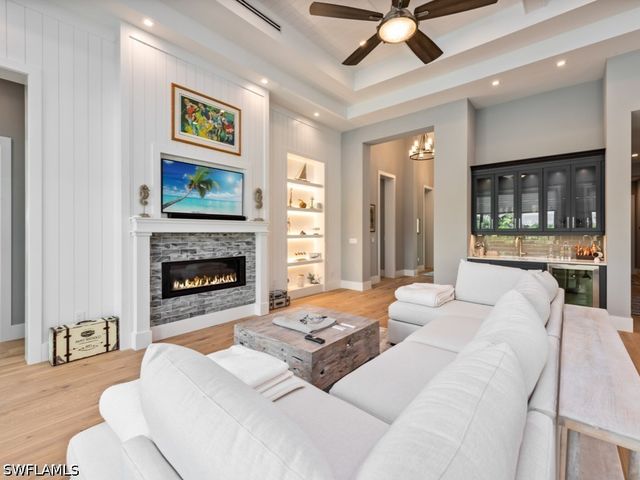 3340 Kumamoto Lane, Naples, FL 34114
