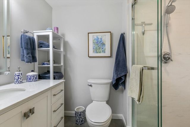 11 Church St 702, Salem, MA 01970