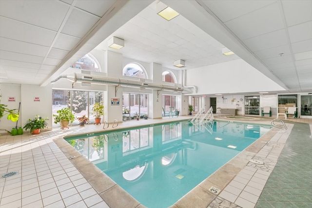 11 Church St 702, Salem, MA 01970