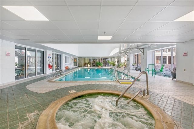 11 Church St 702, Salem, MA 01970