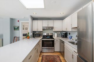 11 Church St 702, Salem, MA 01970