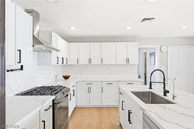 845 Kenny Way, Las Vegas, NV 89107