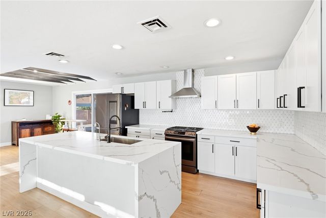 845 Kenny Way, Las Vegas, NV 89107